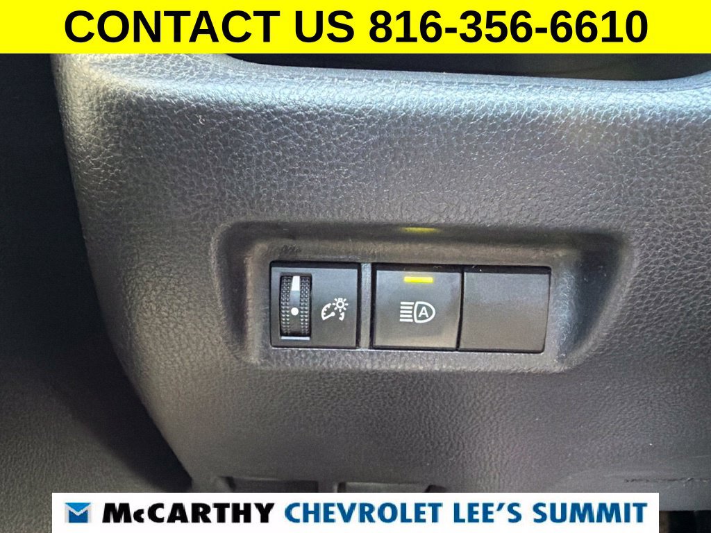 Used 2025 Toyota RAV4 LE FWD image 10