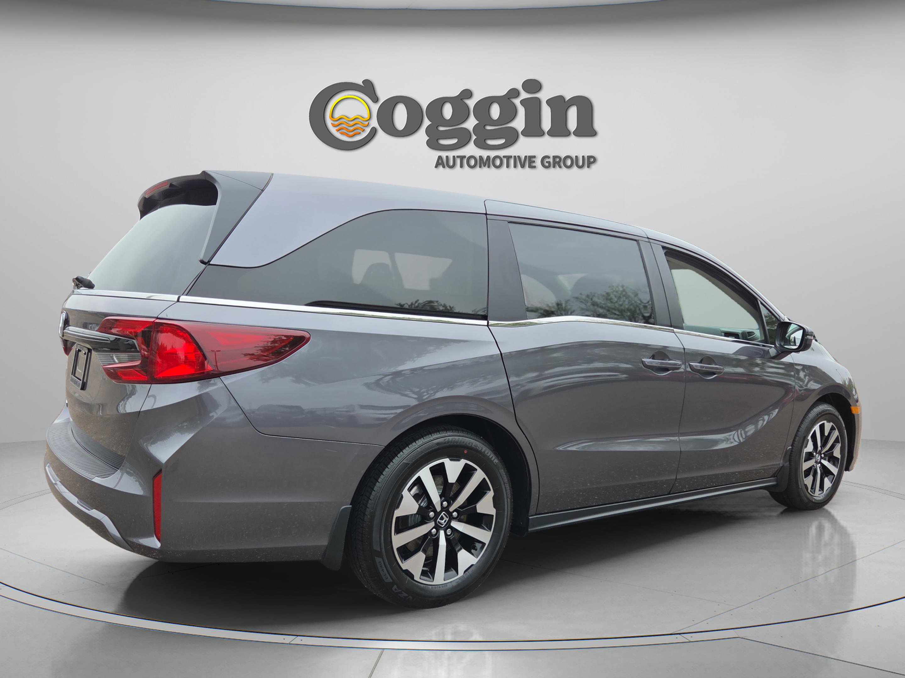 Used 2026 Honda Odyssey EX-L image 5