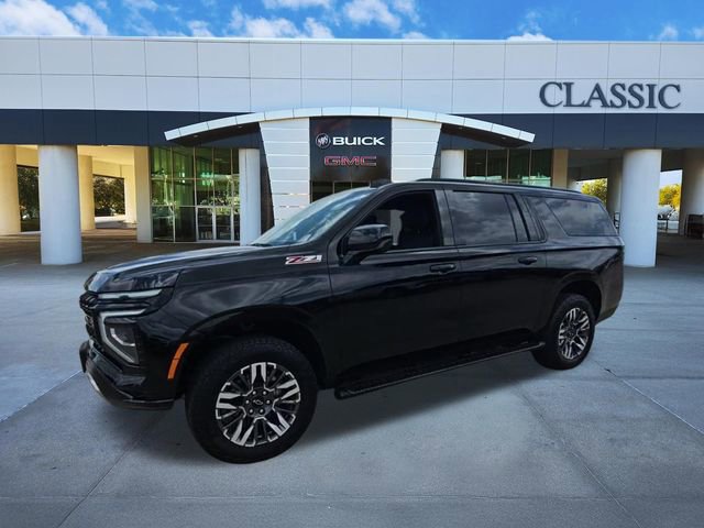 Used 2025 Chevrolet Suburban Z71 AWD/4WD image 4