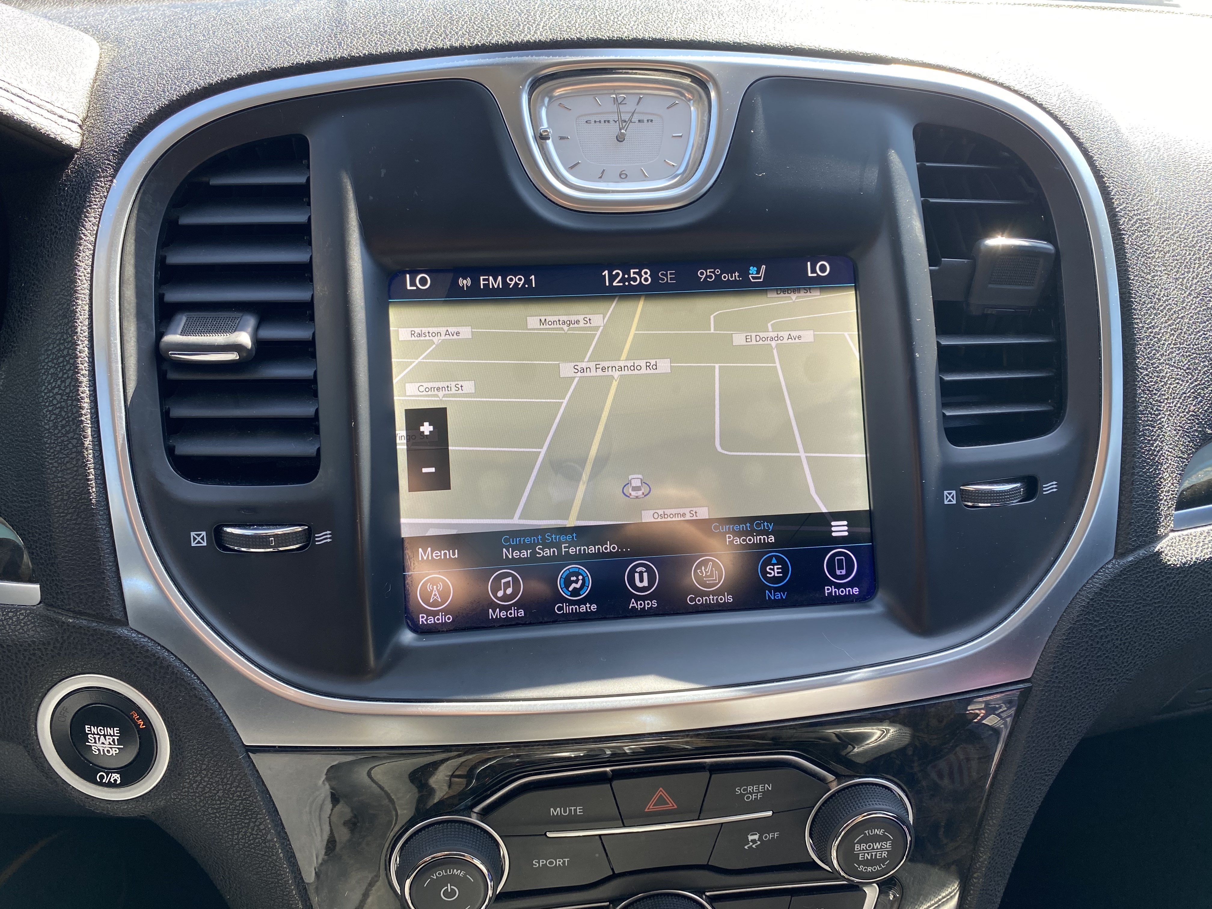 Used 2017 Chrysler 300 C RWD image 24