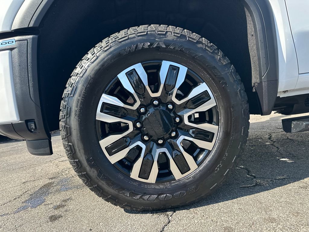 Used 2026 GMC Sierra 2500 Denali Ultimate image 12