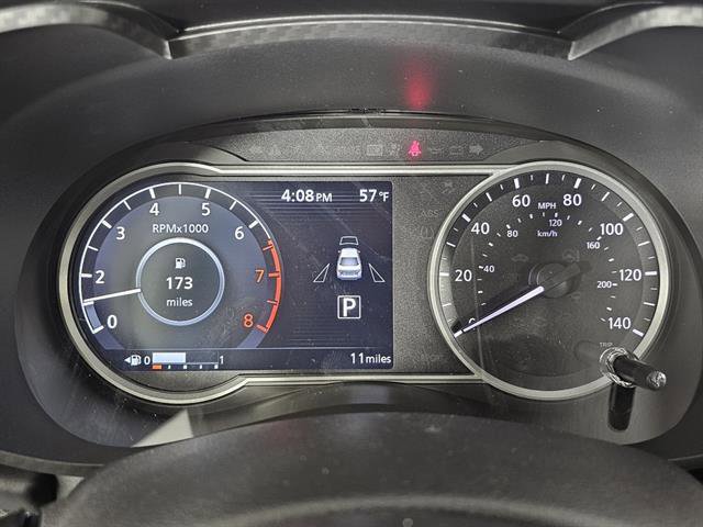 New 2025 Nissan Versa SR image 30