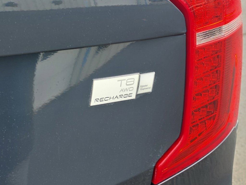 Used 2021 Volvo XC90 T8 Inscription Expression w/ Protection Package Premier AWD/4WD image 8