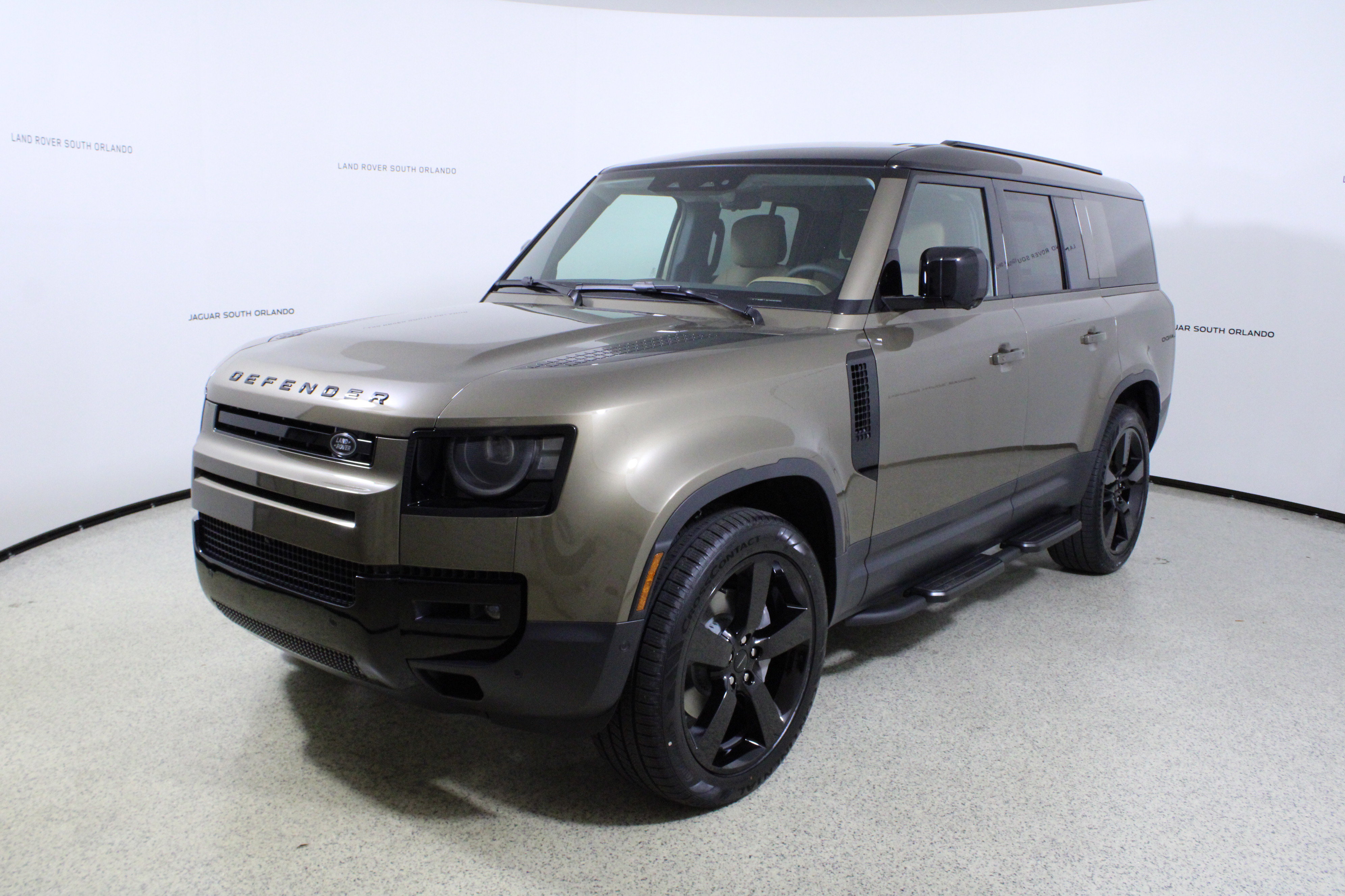 New 2026 Land Rover Defender 130 S image 4