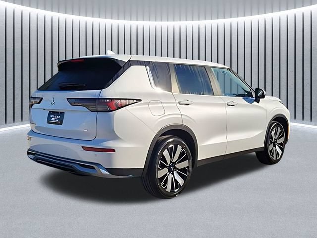 New 2026 Mitsubishi Outlander SE FWD image 6