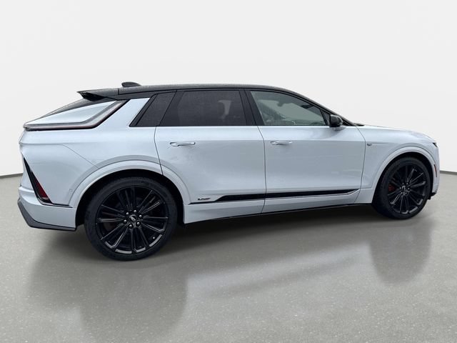 New 2026 Cadillac Lyriq V w/ LPO, Floor Liner Package AWD/4WD image 6