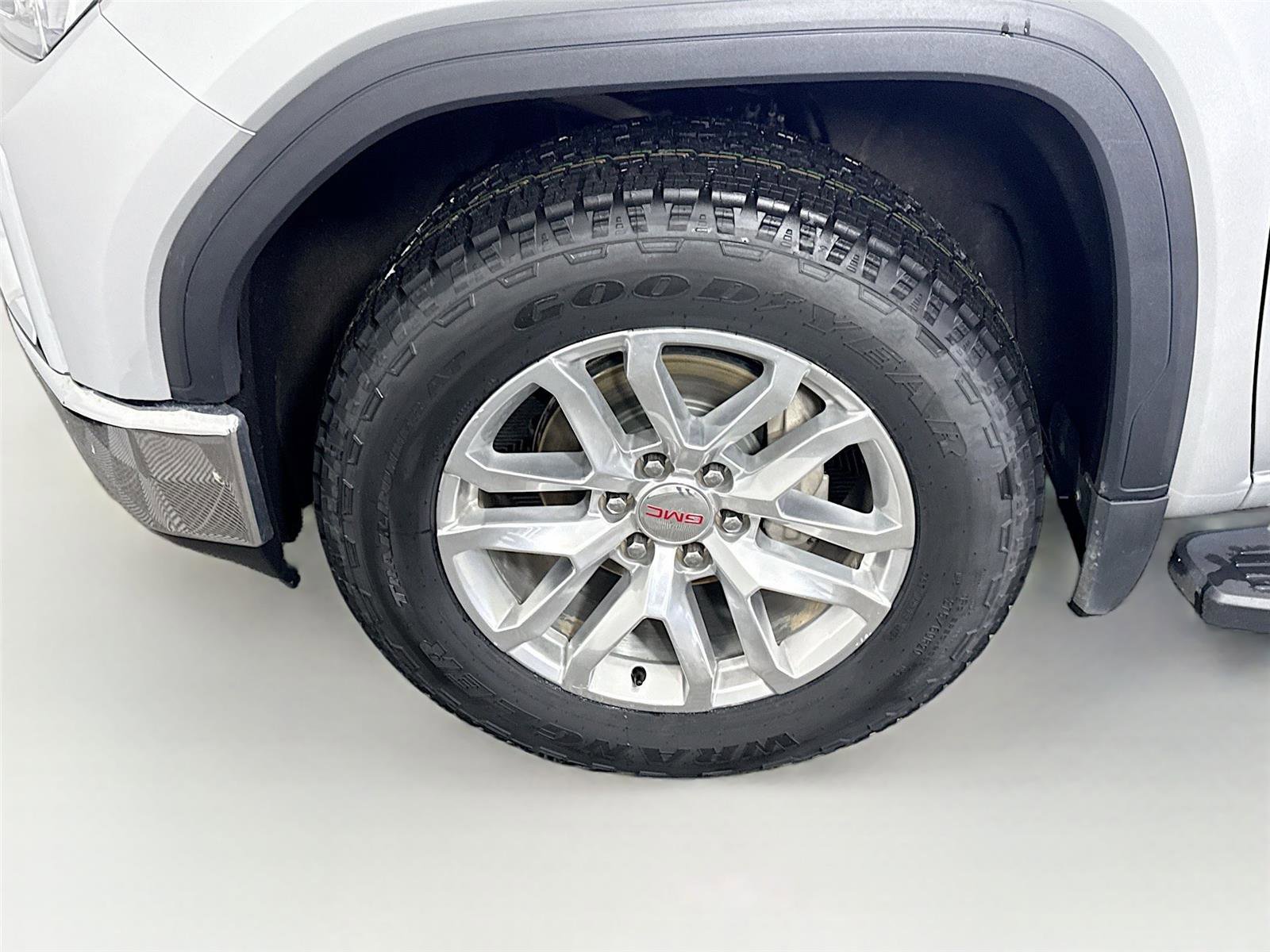 Used 2019 GMC Sierra 1500 SLT w/ SLT Premium Package AWD/4WD image 23