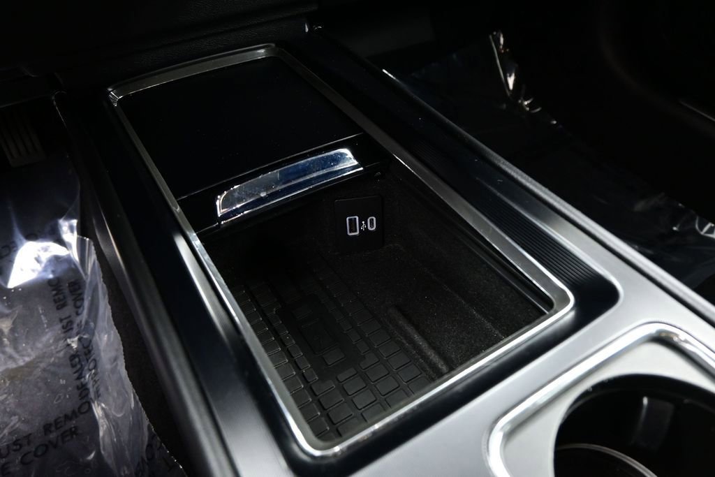 Used 2023 Lincoln Corsair FWD w/ Equipment Group 101A image 18