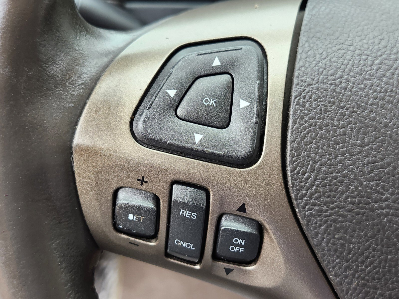 Used 2011 Lincoln MKX 2WD w/ 102A Rapid Spec Order Code image 23