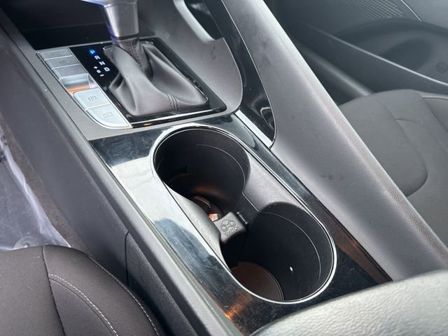 Used 2021 Hyundai Elantra Blue image 26