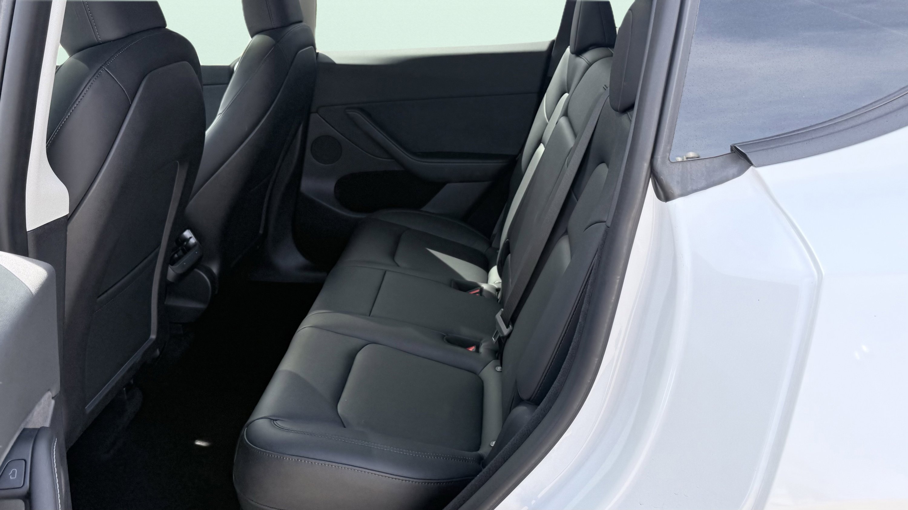 Used 2023 Tesla Model Y Long Range image 28