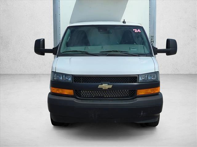 Used 2024 Chevrolet Express 3500 w/ Power Convenience Package image 2
