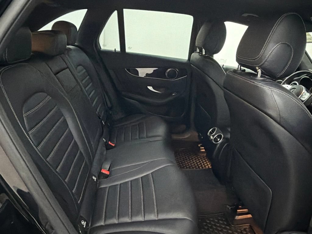 Certified 2022 Mercedes-Benz GLC 43 AMG 4MATIC image 30
