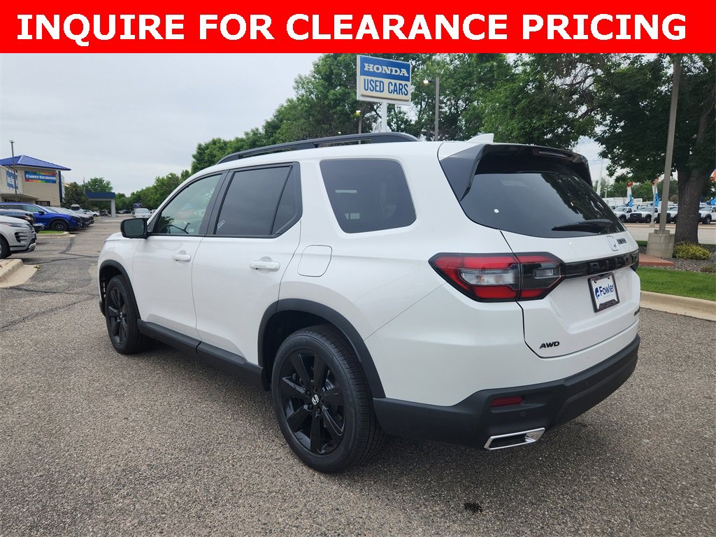 New 2025 Honda Pilot Black Edition image 3