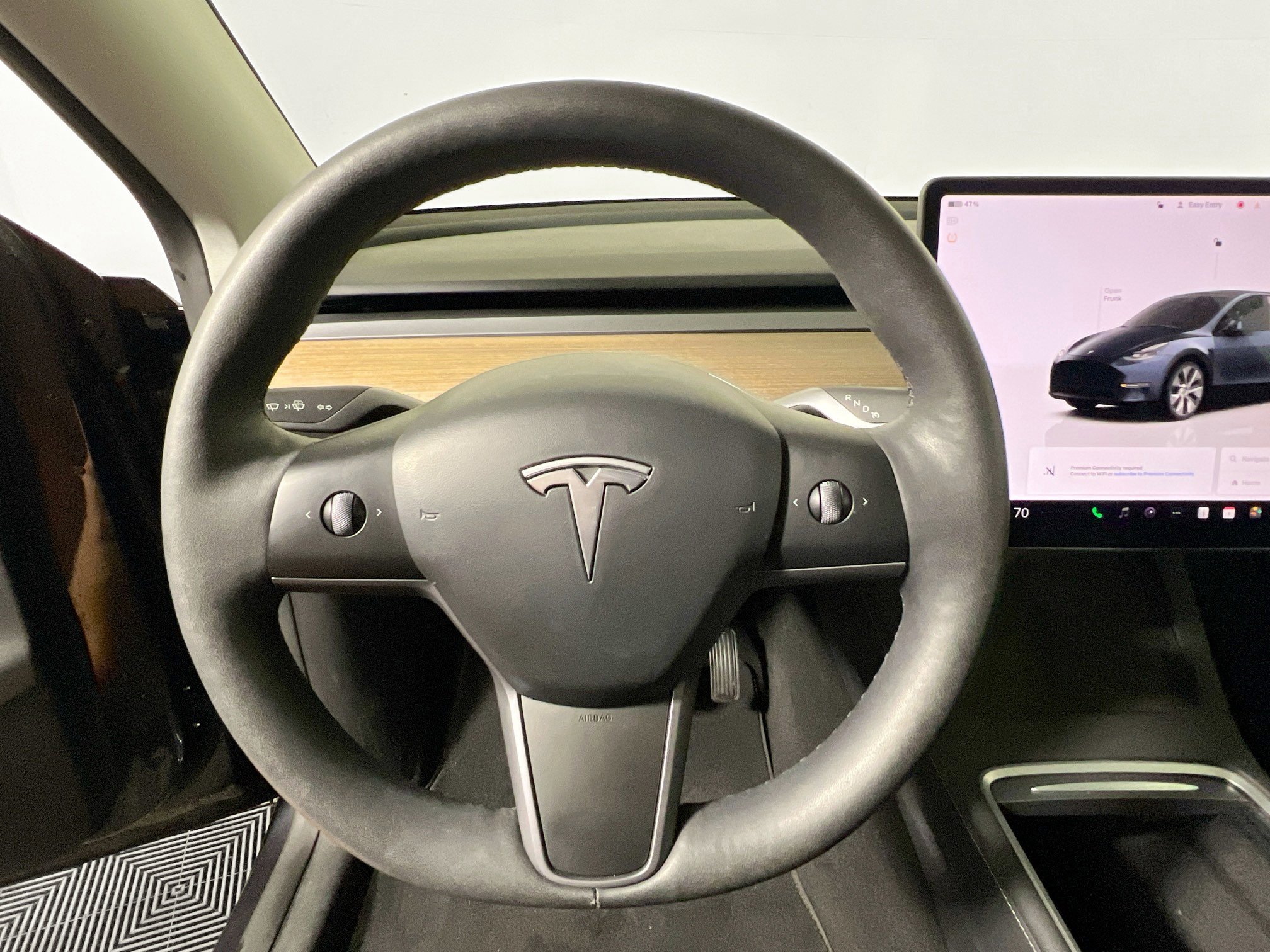 Used 2024 Tesla Model Y Long Range image 17