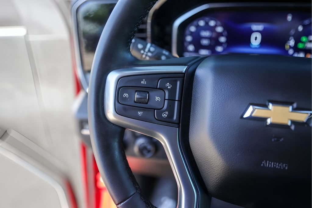 Used 2024 Chevrolet Silverado 1500 LT AWD/4WD image 17
