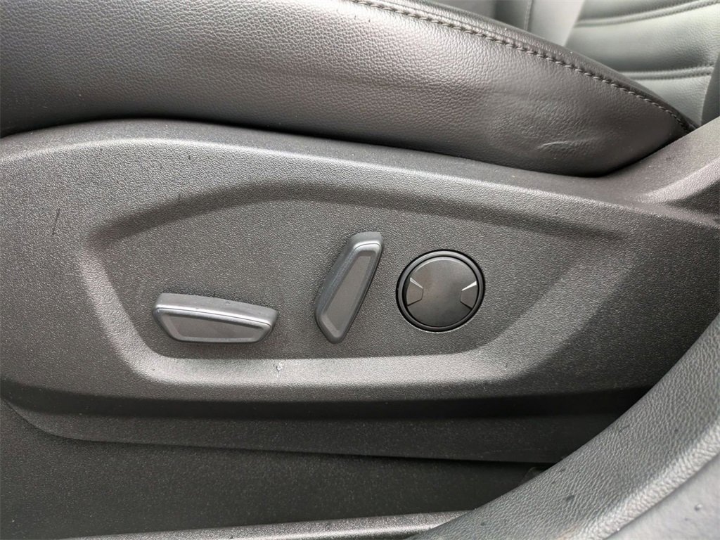 Used 2023 Ford Edge SEL w/ Convenience Package image 13