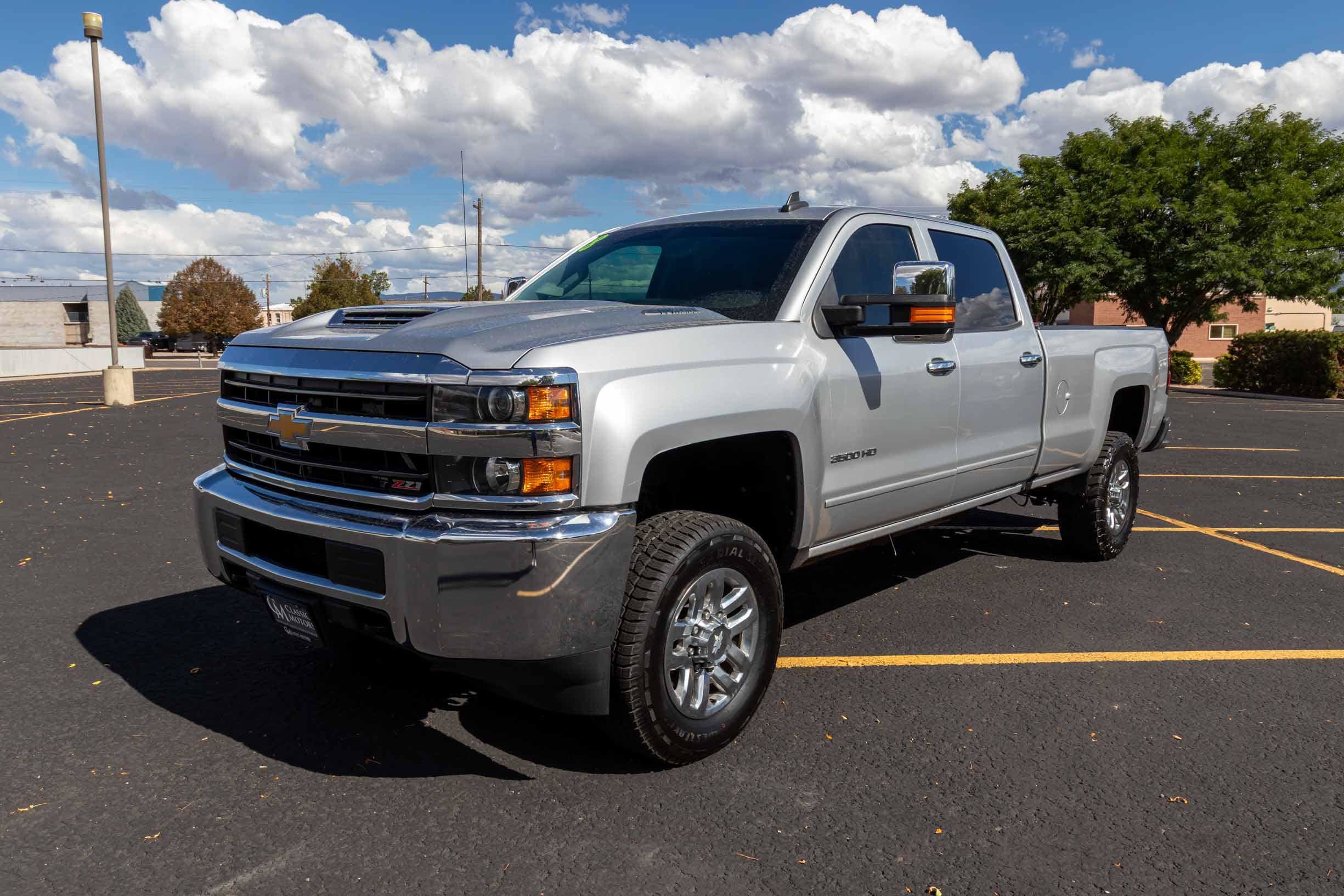 Used 2018 Chevrolet Silverado 3500 LT w/ LT Convenience Package AWD/4WD image 8