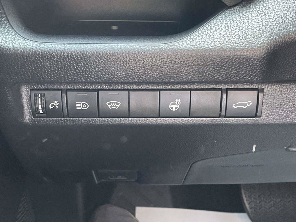 Used 2025 Toyota RAV4 XLE Premium w/ Weather Package FWD image 19