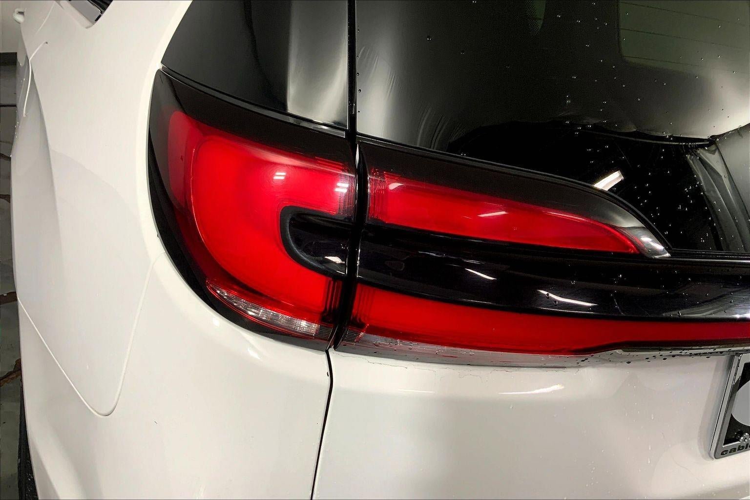 Used 2023 Chrysler Pacifica Touring-L FWD image 28