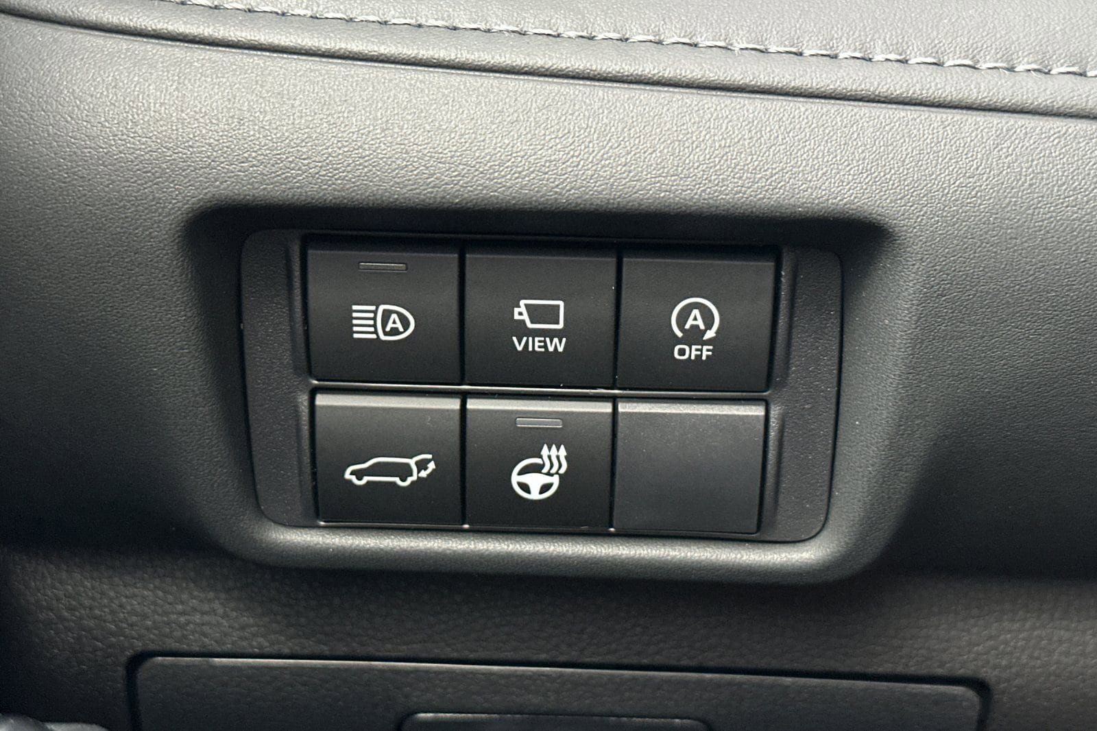 New 2025 Toyota Highlander Platinum AWD/4WD image 32