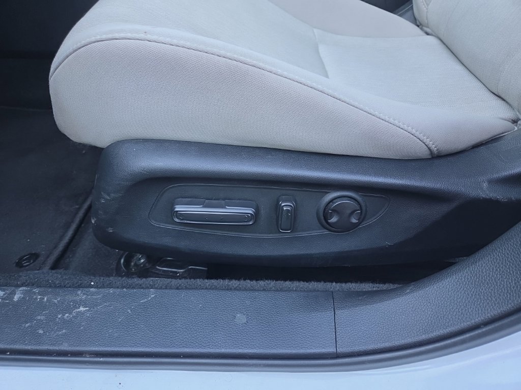 Used 2023 Honda Accord EX image 14