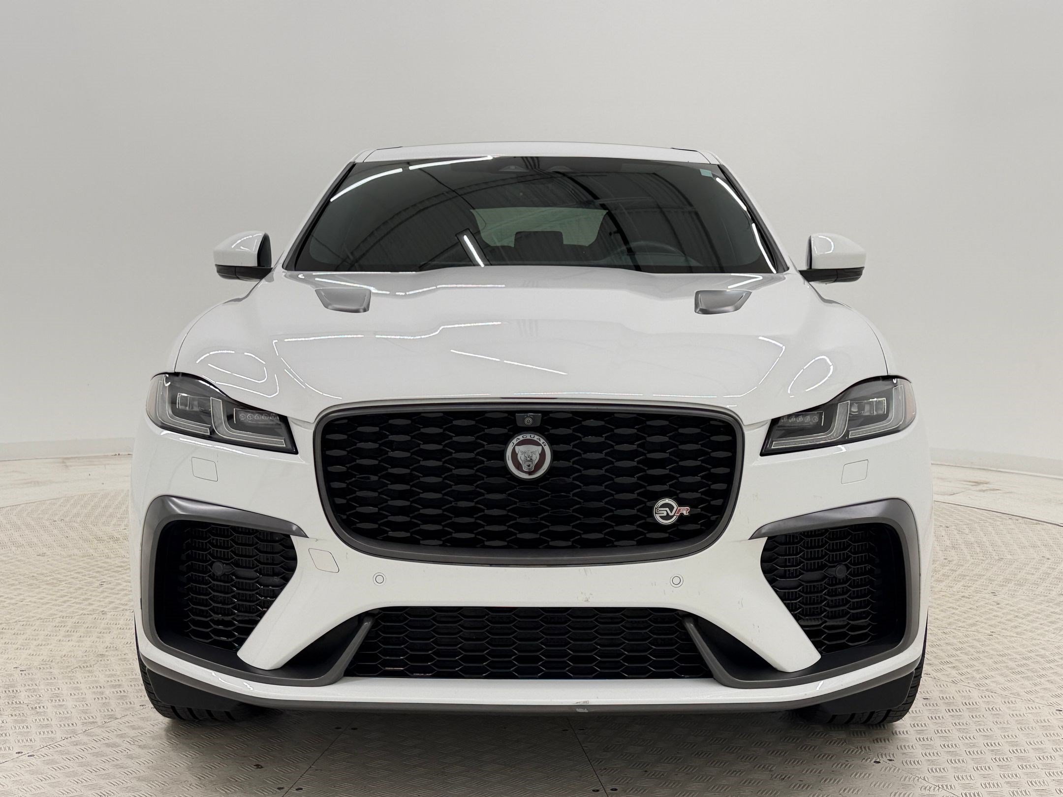 Used 2023 Jaguar F-PACE SVR AWD/4WD image 6