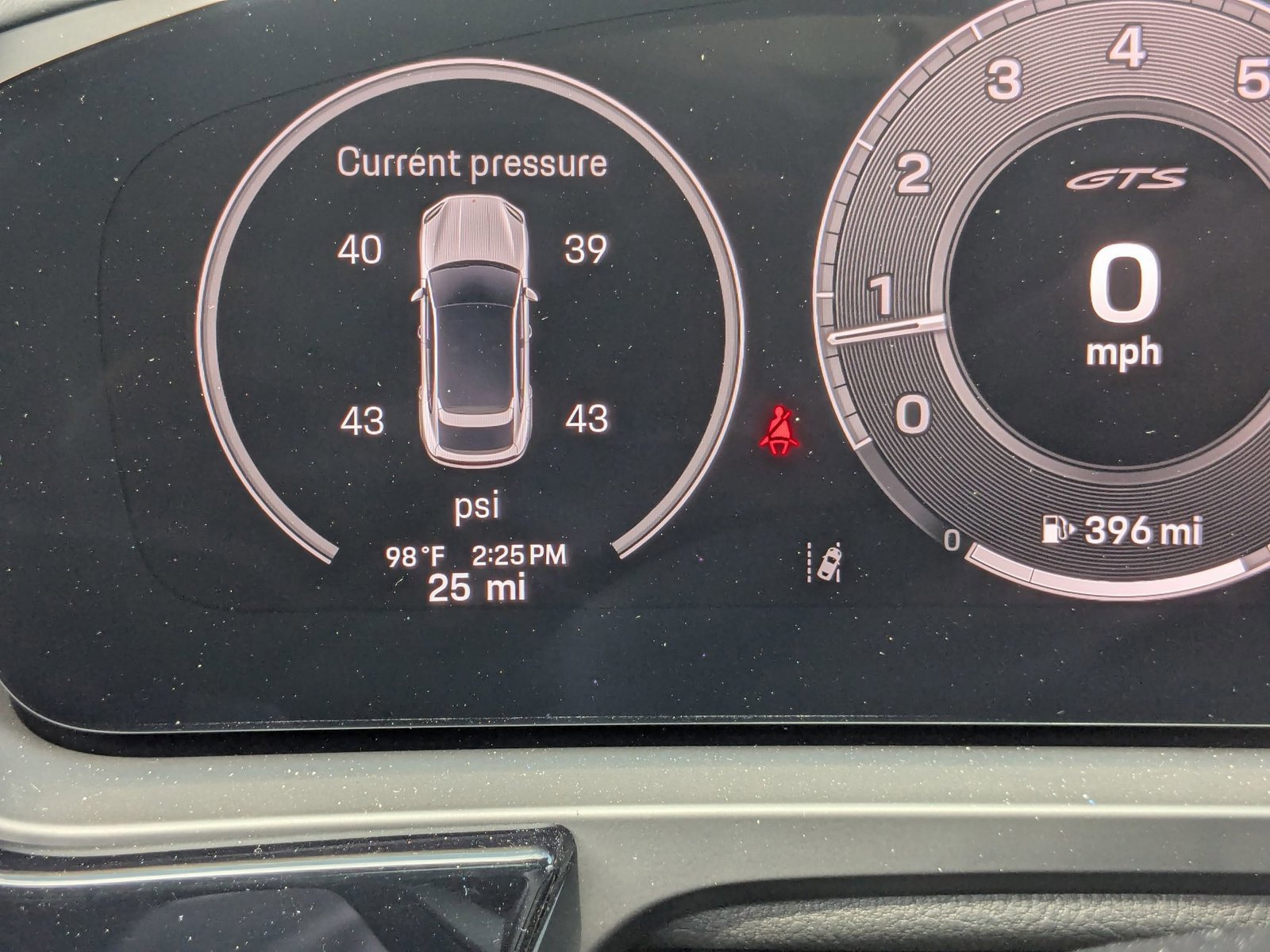 New 2025 Porsche Cayenne GTS image 17