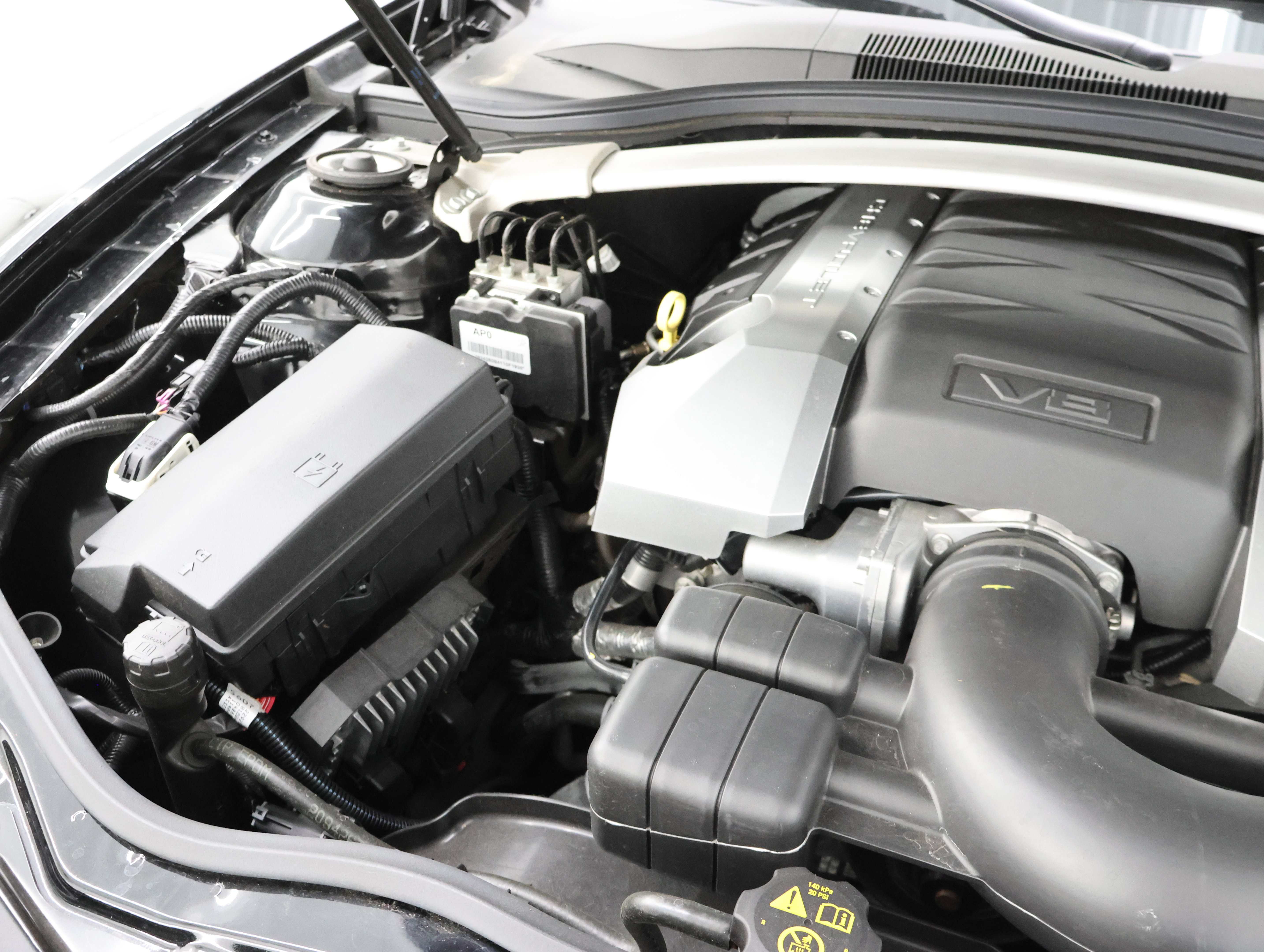 Used 2014 Chevrolet Camaro SS w/ RS Package RWD image 18