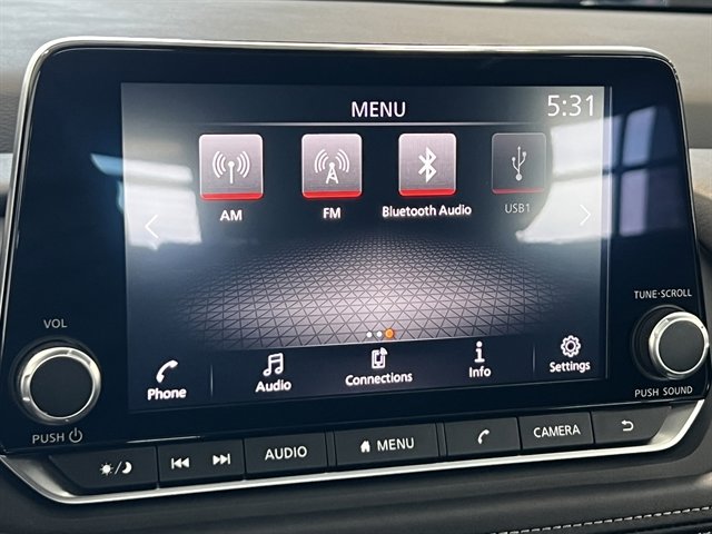 Used 2024 Nissan Rogue SV image 40