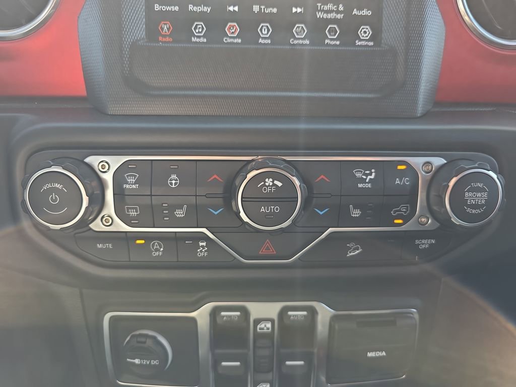 Used 2019 Jeep Wrangler Unlimited Rubicon w/ Cold Weather Group image 22