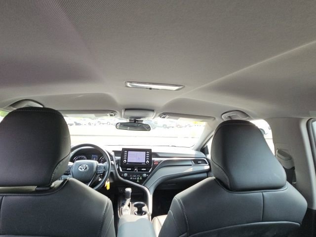 Used 2024 Toyota Camry SE image 34