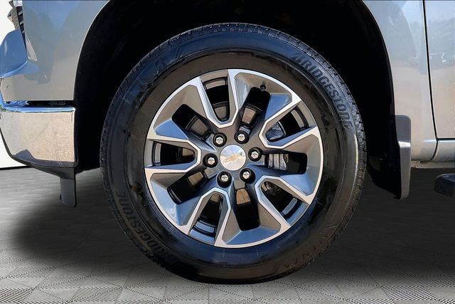 Used 2023 Chevrolet Silverado 1500 LT AWD/4WD image 21