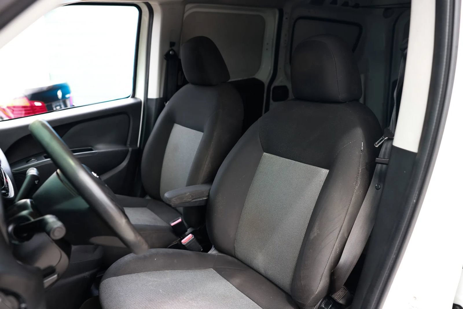 Used 2019 RAM ProMaster City Tradesman FWD image 18