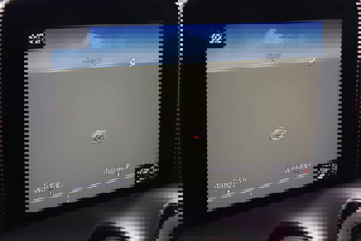 Used 2017 Mercedes-Benz AMG GT Coupe w/ Exclusive Interior Package image 9