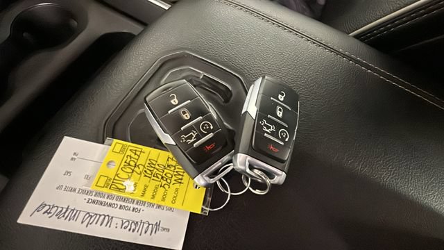 Used 2023 RAM 1500 Laramie AWD/4WD image 20