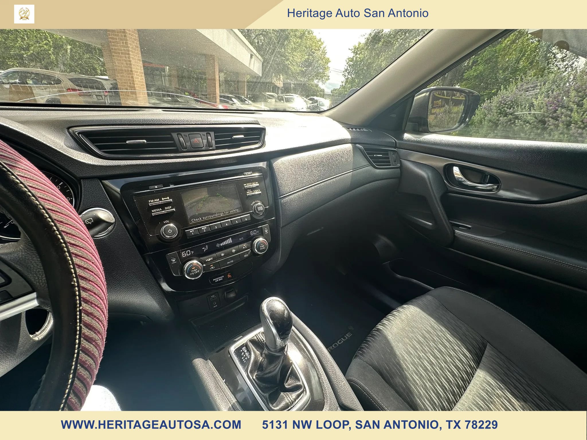 Used 2017 Nissan Rogue SV FWD image 13