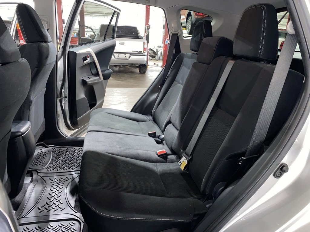 Used 2015 Toyota RAV4 XLE image 13