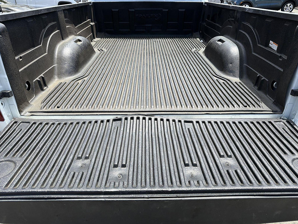 Used 2024 RAM 3500 Big Horn AWD/4WD image 24
