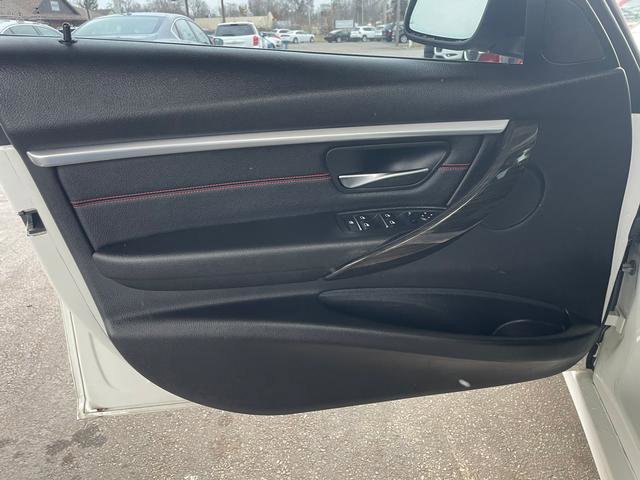 Used 2017 BMW 330i xDrive Sedan image 9