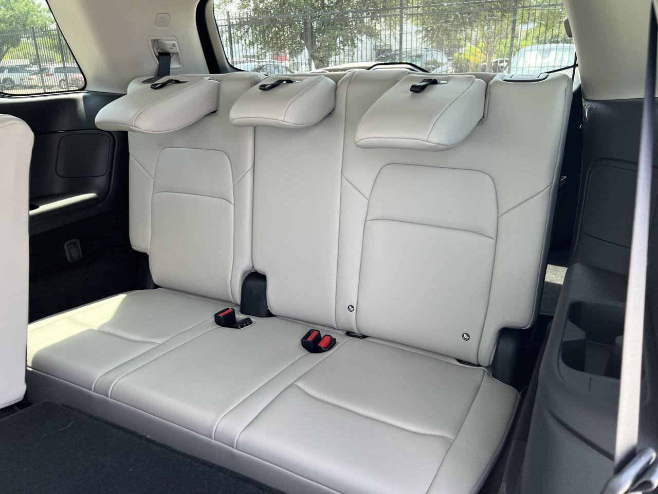 Certified 2026 Nissan Pathfinder SL FWD image 12