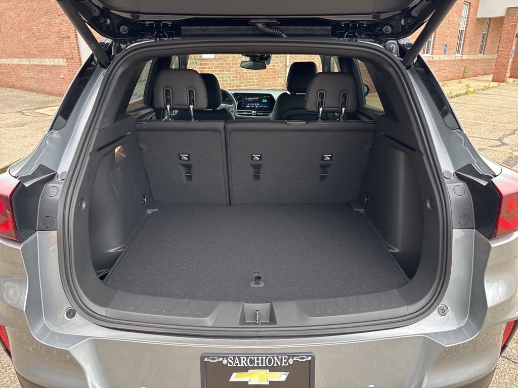 New 2026 Chevrolet TrailBlazer RS w/ Convenience Package AWD/4WD image 8