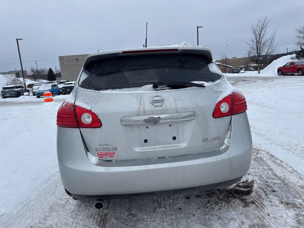 Used 2011 Nissan Rogue SV w/ SL Pkg image 8