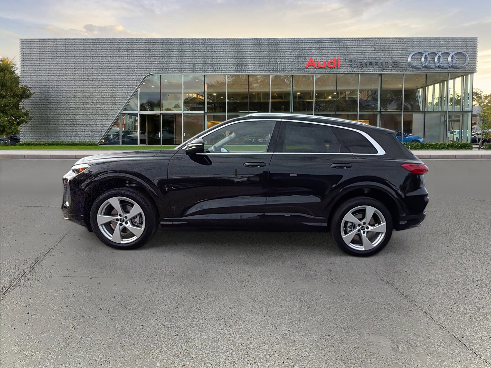 New 2025 Audi Q5 Prestige image 6