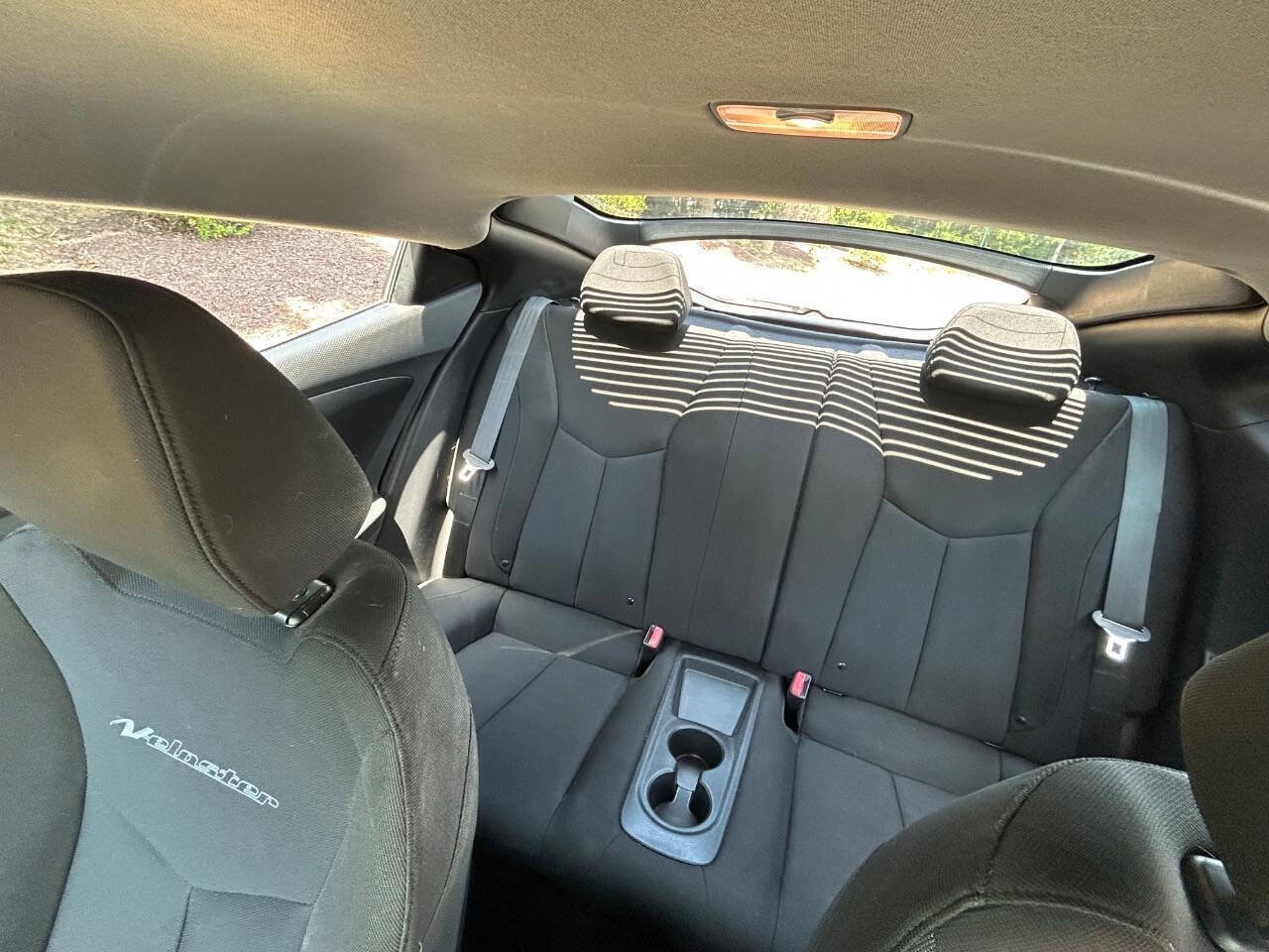 Used 2016 Hyundai Veloster image 17