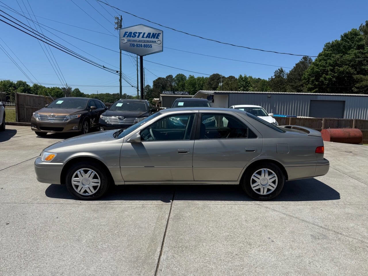 Used 2001 Toyota Camry LE FWD image 4
