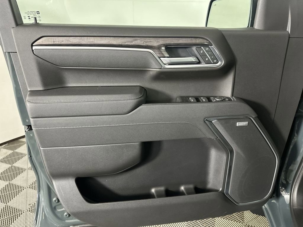 New 2026 Chevrolet Silverado 1500 LTZ w/ LTZ Convenience Package II AWD/4WD image 22