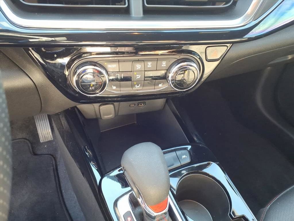 Used 2024 Chevrolet Trax RS w/ Driver Confidence Package image 30