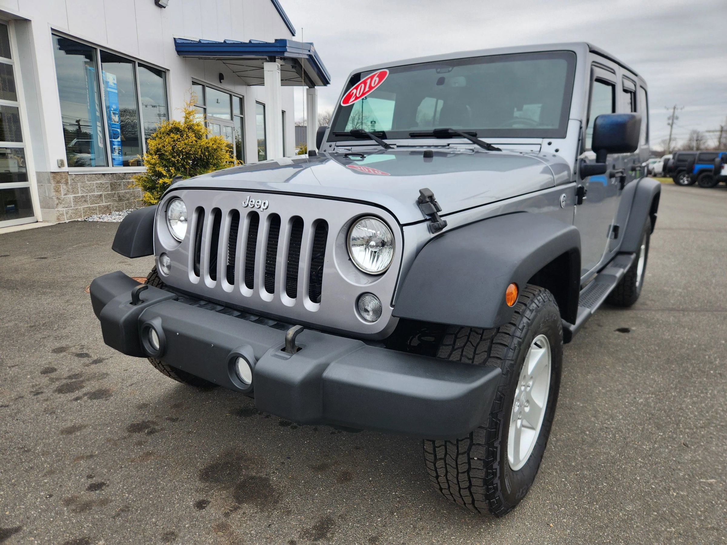 Used 2016 Jeep Wrangler Unlimited Sport w/ Quick Order Package 24S AWD/4WD image 4