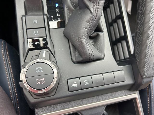 Used 2026 Toyota 4Runner Platinum AWD/4WD image 22